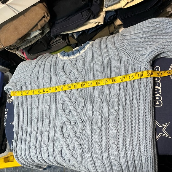 Liz Claiborne Women’s Crewneck Sweater - Picture 5 of 7